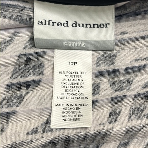 Alfred Dunner Upper East Side Zebra Print Bomber zip up Jacket - Picture 9 of 14